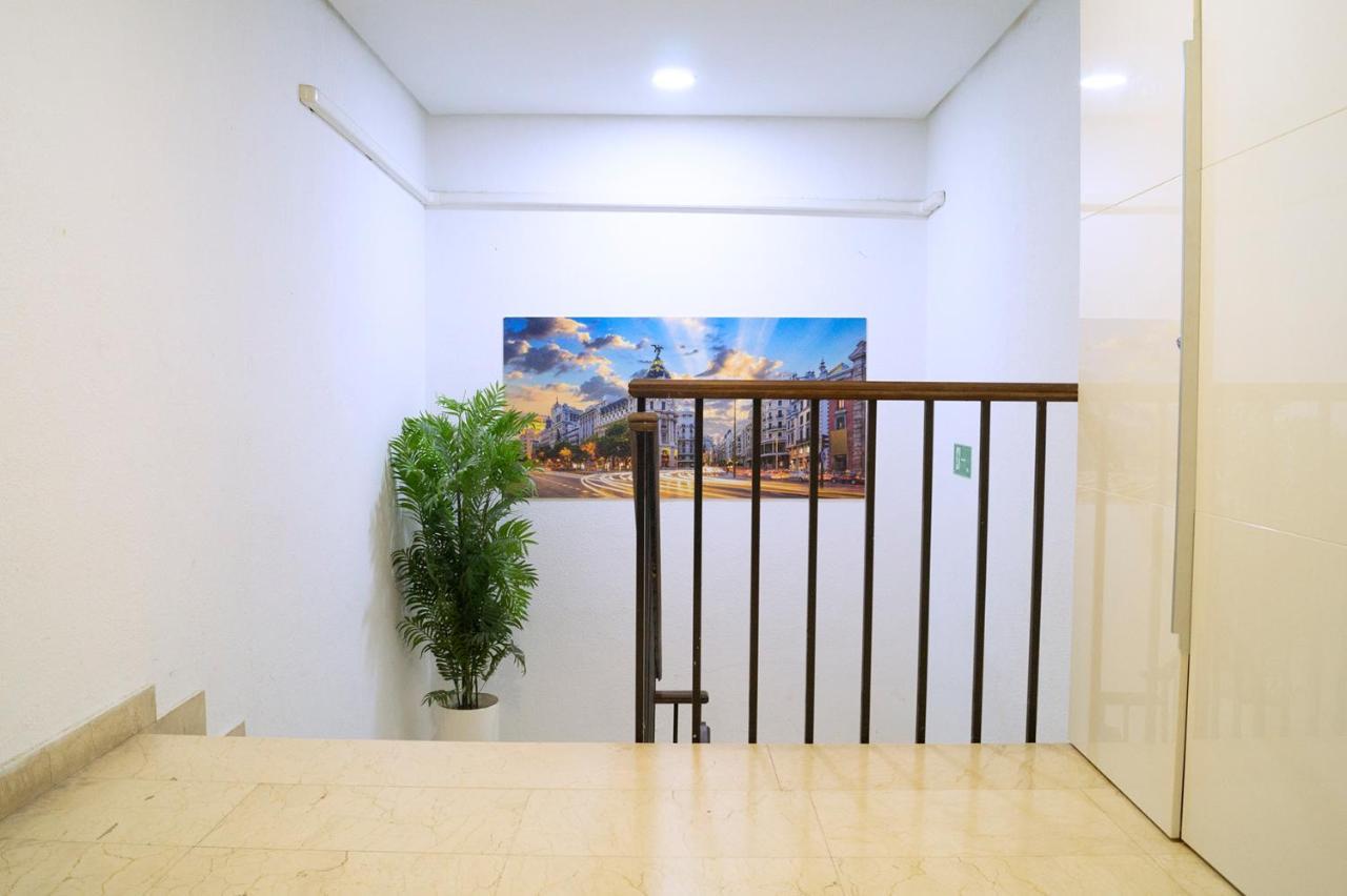 Chueca - Room Apartments Madrid Luaran gambar