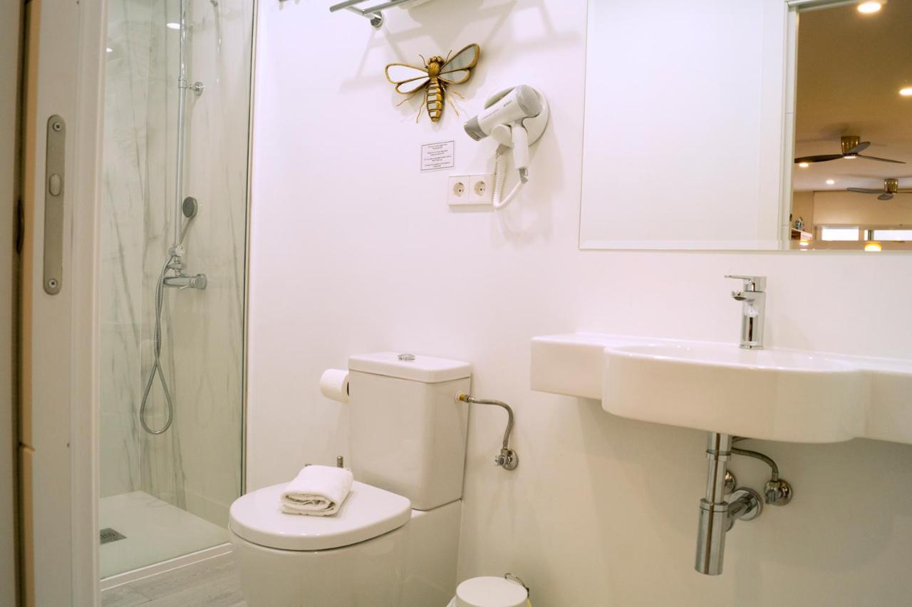 Chueca - Room Apartments Madrid Luaran gambar